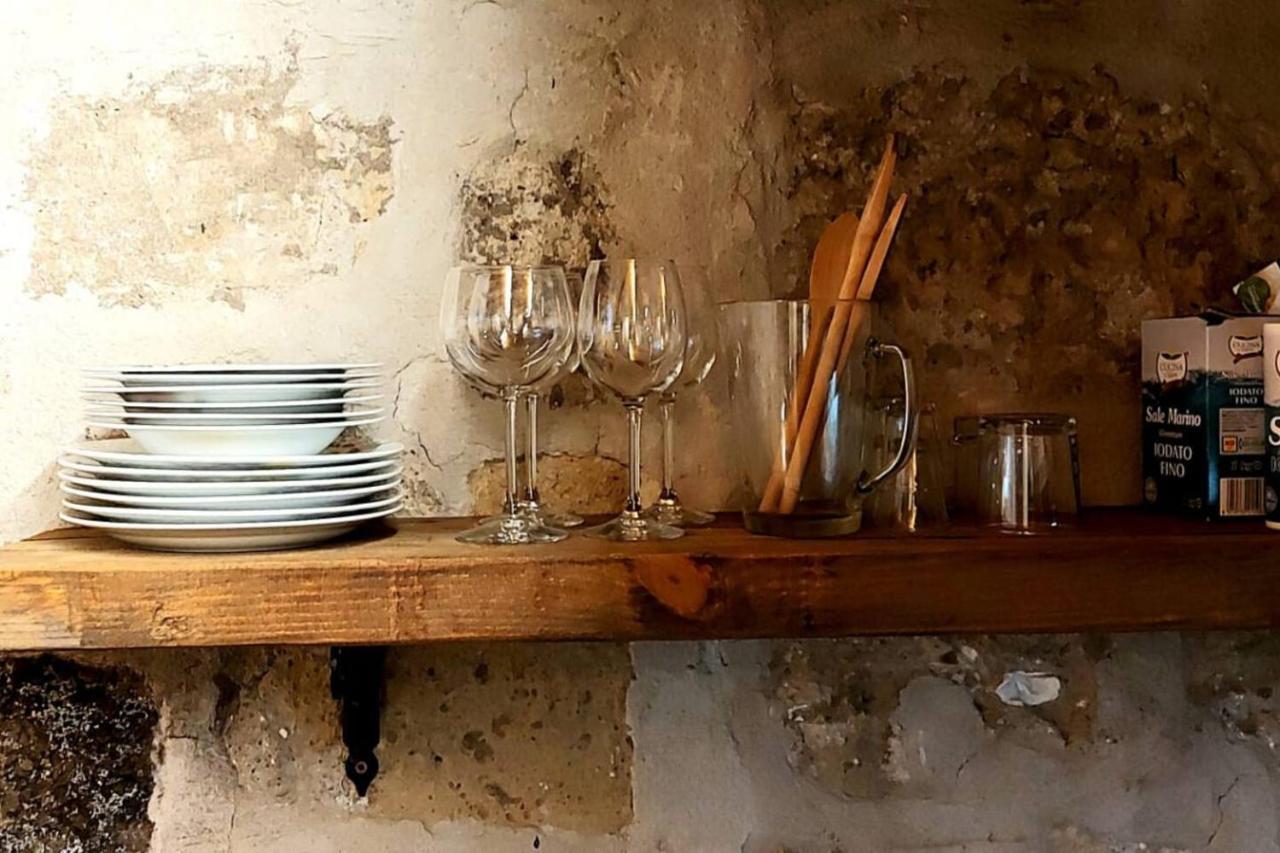 A' Pupata Appartement Napels Buitenkant foto