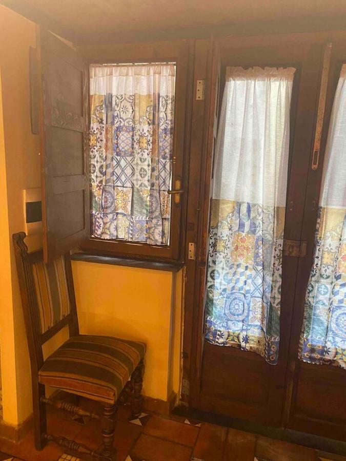 A' Pupata Appartement Napels Buitenkant foto